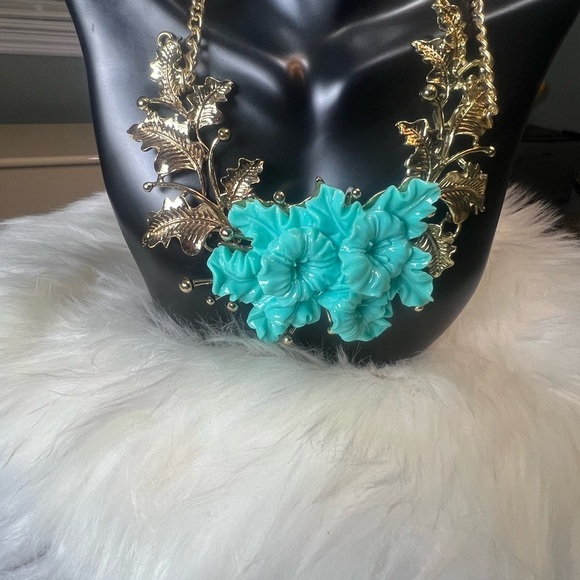 Fashion Jewlery Tile Green Gold Chain With Flower Design - Picture 5 of 6